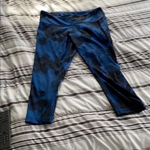 Lululemon crop 21”